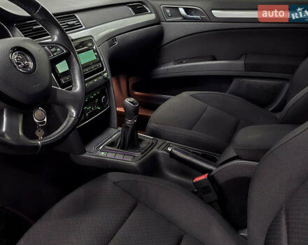 Черный Шкода Суперб, объемом двигателя 1.8 л и пробегом 253 тыс. км за 10799 $, фото 9 на Automoto.ua