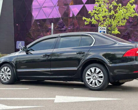 Черный Шкода Суперб, объемом двигателя 2 л и пробегом 299 тыс. км за 11300 $, фото 1 на Automoto.ua