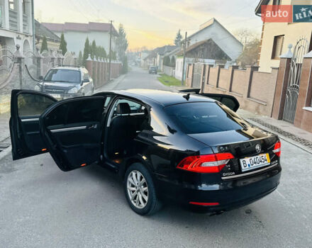 Черный Шкода Суперб, объемом двигателя 2 л и пробегом 326 тыс. км за 12700 $, фото 25 на Automoto.ua