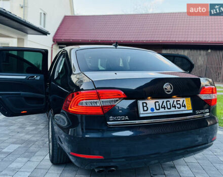 Черный Шкода Суперб, объемом двигателя 2 л и пробегом 326 тыс. км за 12700 $, фото 6 на Automoto.ua