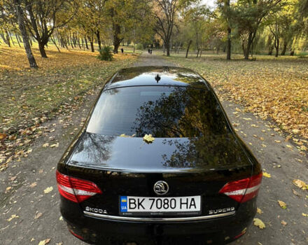 Чорний Шкода Суперб, об'ємом двигуна 2 л та пробігом 283 тис. км за 15499 $, фото 5 на Automoto.ua