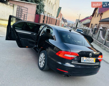 Черный Шкода Суперб, объемом двигателя 2 л и пробегом 326 тыс. км за 12700 $, фото 68 на Automoto.ua