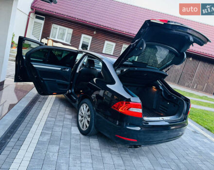 Черный Шкода Суперб, объемом двигателя 2 л и пробегом 326 тыс. км за 12700 $, фото 7 на Automoto.ua