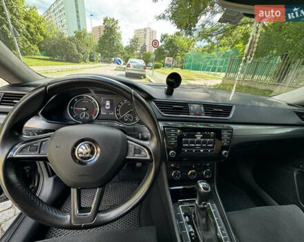 Шкода Суперб 2016 у Новий Розділ на Automoto.ua Чорний Шкода Суперб, об'ємом двигуна 1.97 л та пробігом 240 тис. км за 16499 $, фото 10 на Automoto.ua