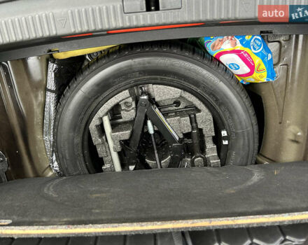 Чорний Шкода Суперб, об'ємом двигуна 1.6 л та пробігом 202 тис. км за 14300 $, фото 13 на Automoto.ua