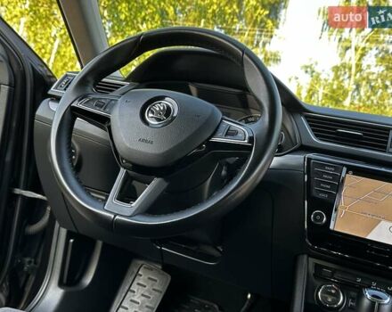 Черный Шкода Суперб, объемом двигателя 2 л и пробегом 242 тыс. км за 17999 $, фото 133 на Automoto.ua