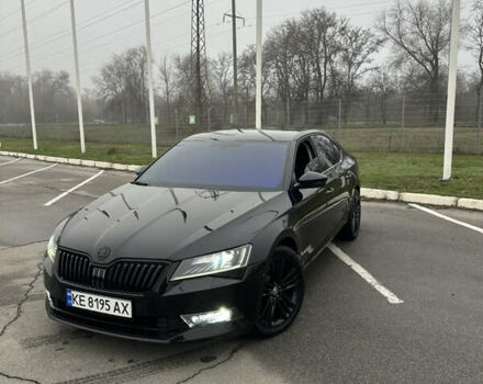 Черный Шкода Суперб, объемом двигателя 1.6 л и пробегом 229 тыс. км за 13999 $, фото 5 на Automoto.ua