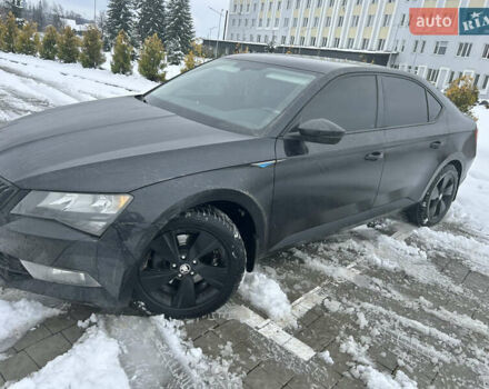 Чорний Шкода Суперб, об'ємом двигуна 1.6 л та пробігом 202 тис. км за 14300 $, фото 6 на Automoto.ua