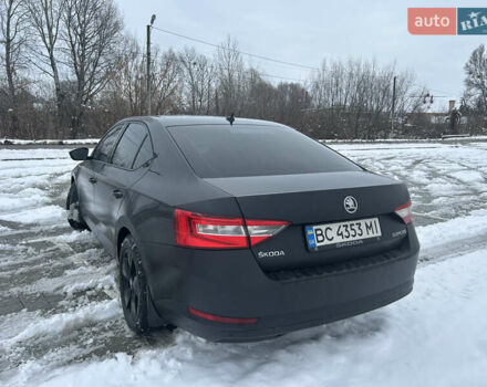 Чорний Шкода Суперб, об'ємом двигуна 1.6 л та пробігом 202 тис. км за 14300 $, фото 2 на Automoto.ua
