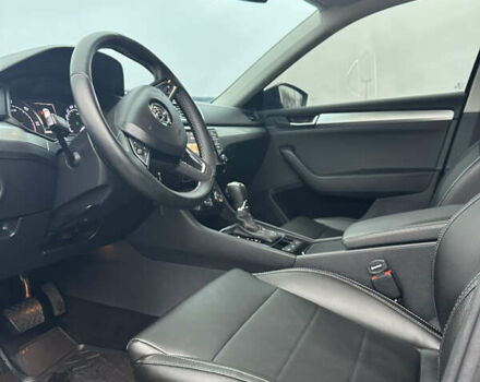 Черный Шкода Суперб, объемом двигателя 1.6 л и пробегом 229 тыс. км за 13999 $, фото 11 на Automoto.ua