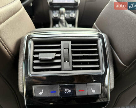 Чорний Шкода Суперб, об'ємом двигуна 2 л та пробігом 208 тис. км за 18399 $, фото 49 на Automoto.ua