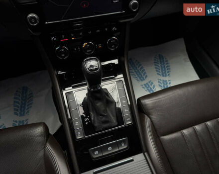 Черный Шкода Суперб, объемом двигателя 2 л и пробегом 284 тыс. км за 17500 $, фото 26 на Automoto.ua