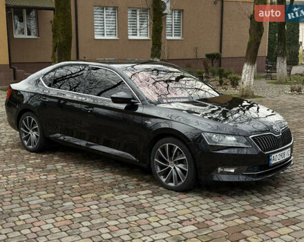 Черный Шкода Суперб, объемом двигателя 2 л и пробегом 284 тыс. км за 17500 $, фото 4 на Automoto.ua