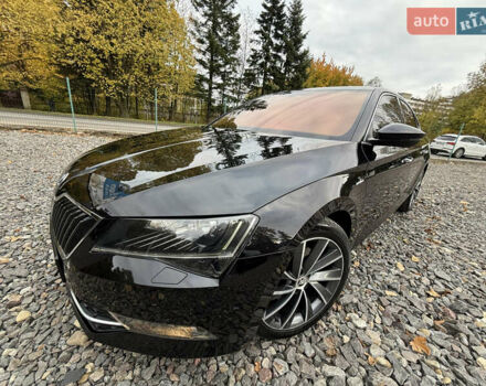 Чорний Шкода Суперб, об'ємом двигуна 2 л та пробігом 208 тис. км за 18399 $, фото 2 на Automoto.ua