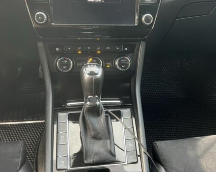 Шкода Суперб 2016 у Львові на Automoto.ua Чорний Шкода Суперб, об'ємом двигуна 2 л та пробігом 280 тис. км за 17500 $, фото 3 на Automoto.ua