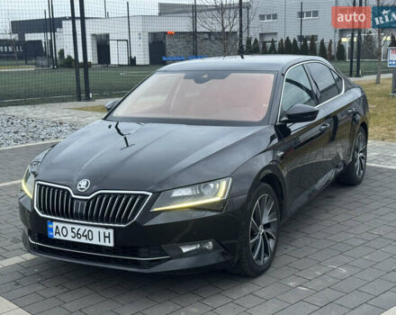 Черный Шкода Суперб, объемом двигателя 2 л и пробегом 246 тыс. км за 18500 $, фото 1 на Automoto.ua