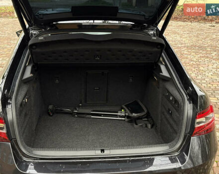 Черный Шкода Суперб, объемом двигателя 2 л и пробегом 284 тыс. км за 17500 $, фото 18 на Automoto.ua