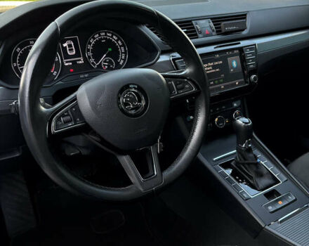 Черный Шкода Суперб, объемом двигателя 1.6 л и пробегом 198 тыс. км за 15990 $, фото 6 на Automoto.ua