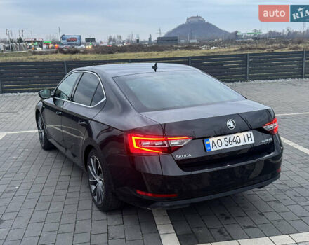 Черный Шкода Суперб, объемом двигателя 2 л и пробегом 246 тыс. км за 18500 $, фото 10 на Automoto.ua