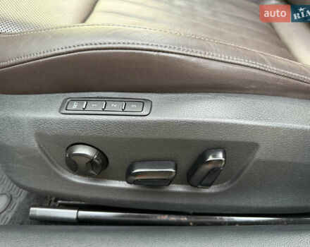 Чорний Шкода Суперб, об'ємом двигуна 2 л та пробігом 208 тис. км за 18399 $, фото 48 на Automoto.ua