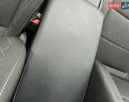 Чорний Шкода Суперб, об'ємом двигуна 1.6 л та пробігом 202 тис. км за 14300 $, фото 9 на Automoto.ua