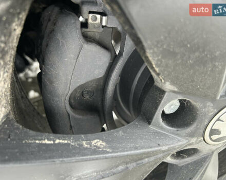 Чорний Шкода Суперб, об'ємом двигуна 1.6 л та пробігом 202 тис. км за 14300 $, фото 11 на Automoto.ua