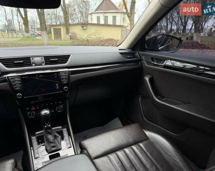 Черный Шкода Суперб, объемом двигателя 2 л и пробегом 284 тыс. км за 17500 $, фото 28 на Automoto.ua