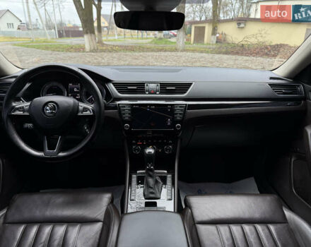 Черный Шкода Суперб, объемом двигателя 2 л и пробегом 284 тыс. км за 17500 $, фото 24 на Automoto.ua