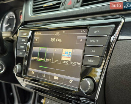 Чорний Шкода Суперб, об'ємом двигуна 2 л та пробігом 208 тис. км за 18399 $, фото 31 на Automoto.ua