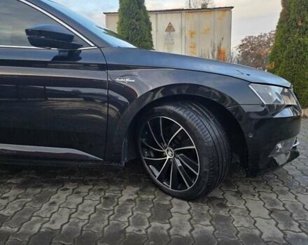 Черный Шкода Суперб, объемом двигателя 1.97 л и пробегом 245 тыс. км за 20000 $, фото 6 на Automoto.ua