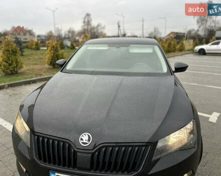 Чорний Шкода Суперб, об'ємом двигуна 1.6 л та пробігом 202 тис. км за 14300 $, фото 1 на Automoto.ua