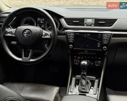 Черный Шкода Суперб, объемом двигателя 2 л и пробегом 284 тыс. км за 17500 $, фото 25 на Automoto.ua