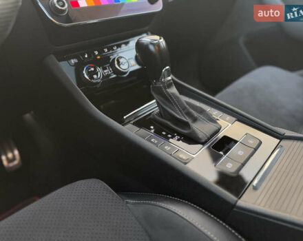 Черный Шкода Суперб, объемом двигателя 2 л и пробегом 158 тыс. км за 26900 $, фото 110 на Automoto.ua