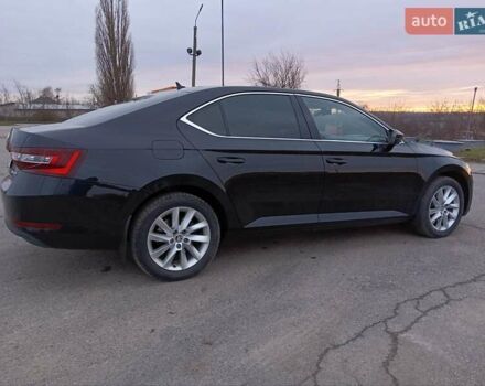 Черный Шкода Суперб, объемом двигателя 1.8 л и пробегом 131 тыс. км за 17300 $, фото 2 на Automoto.ua