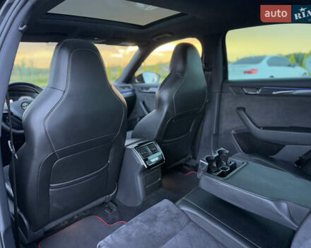 Черный Шкода Суперб, объемом двигателя 2 л и пробегом 158 тыс. км за 26900 $, фото 97 на Automoto.ua