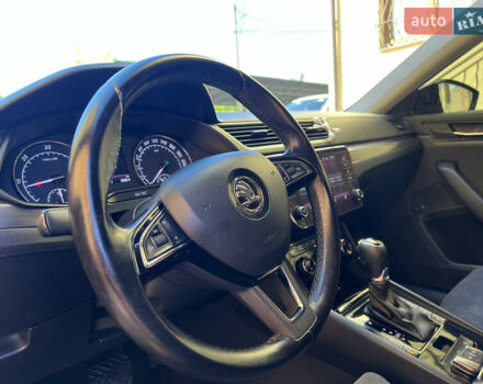 Чорний Шкода Суперб, об'ємом двигуна 2 л та пробігом 319 тис. км за 18500 $, фото 42 на Automoto.ua