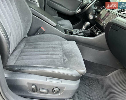 Чорний Шкода Суперб, об'ємом двигуна 2 л та пробігом 319 тис. км за 18500 $, фото 31 на Automoto.ua