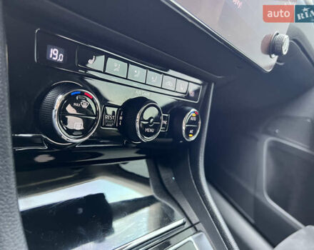 Чорний Шкода Суперб, об'ємом двигуна 2 л та пробігом 319 тис. км за 18500 $, фото 21 на Automoto.ua