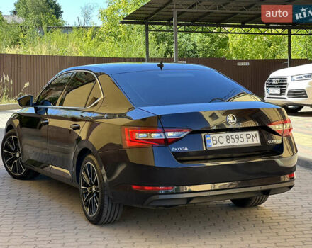 Чорний Шкода Суперб, об'ємом двигуна 2 л та пробігом 319 тис. км за 18500 $, фото 4 на Automoto.ua