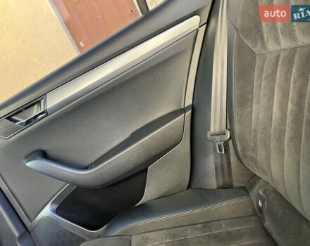 Чорний Шкода Суперб, об'ємом двигуна 2 л та пробігом 319 тис. км за 18500 $, фото 17 на Automoto.ua