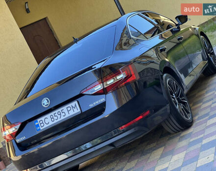 Чорний Шкода Суперб, об'ємом двигуна 2 л та пробігом 319 тис. км за 18500 $, фото 13 на Automoto.ua