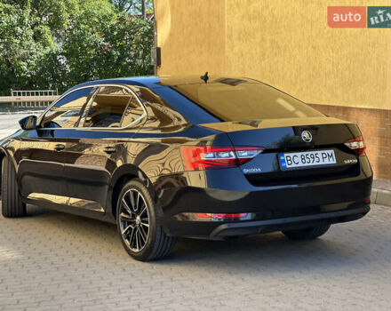 Чорний Шкода Суперб, об'ємом двигуна 2 л та пробігом 319 тис. км за 18500 $, фото 5 на Automoto.ua