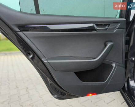 Черный Шкода Суперб, объемом двигателя 2 л и пробегом 178 тыс. км за 24900 $, фото 103 на Automoto.ua