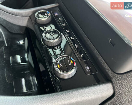 Чорний Шкода Суперб, об'ємом двигуна 2 л та пробігом 319 тис. км за 18500 $, фото 27 на Automoto.ua