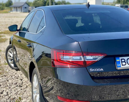 Черный Шкода Суперб, объемом двигателя 1.8 л и пробегом 250 тыс. км за 15999 $, фото 7 на Automoto.ua