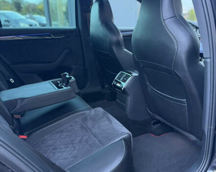 Черный Шкода Суперб, объемом двигателя 2 л и пробегом 158 тыс. км за 26900 $, фото 86 на Automoto.ua