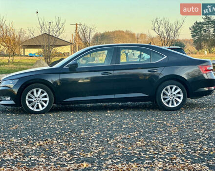 Чорний Шкода Суперб, об'ємом двигуна 1.97 л та пробігом 180 тис. км за 19900 $, фото 17 на Automoto.ua