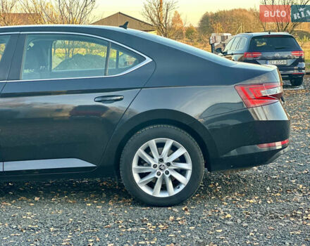 Чорний Шкода Суперб, об'ємом двигуна 1.97 л та пробігом 180 тис. км за 19900 $, фото 15 на Automoto.ua