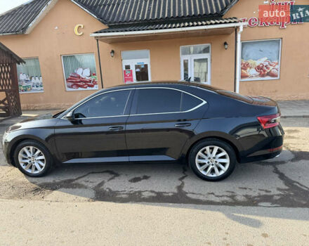Черный Шкода Суперб, объемом двигателя 2 л и пробегом 178 тыс. км за 25000 $, фото 5 на Automoto.ua