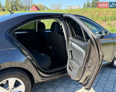 Шкода Суперб 2019 в Стрые на Automoto.ua Черный Шкода Суперб, объемом двигателя 1.8 л и пробегом 160 тыс. км за 18900 $, фото 49 на Automoto.ua